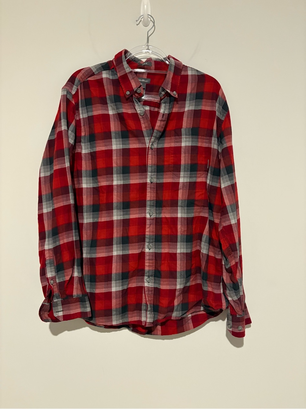 Eddie Bauer classic fit button front flannel red grey white men’s size large